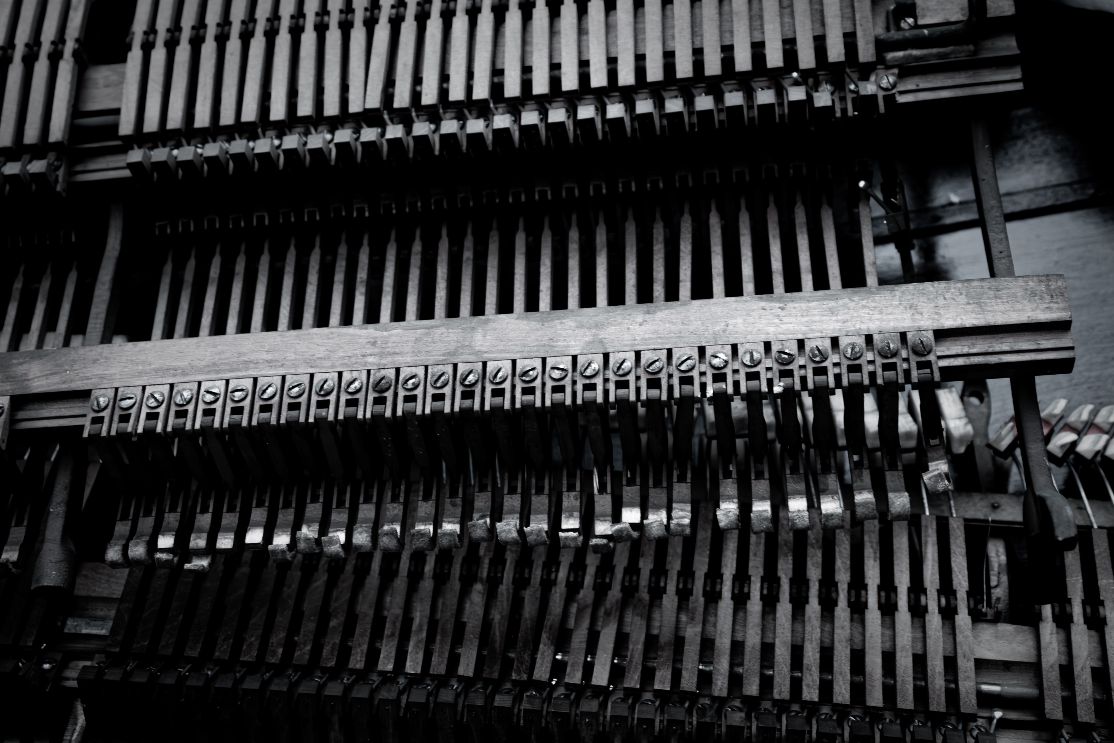 dead piano