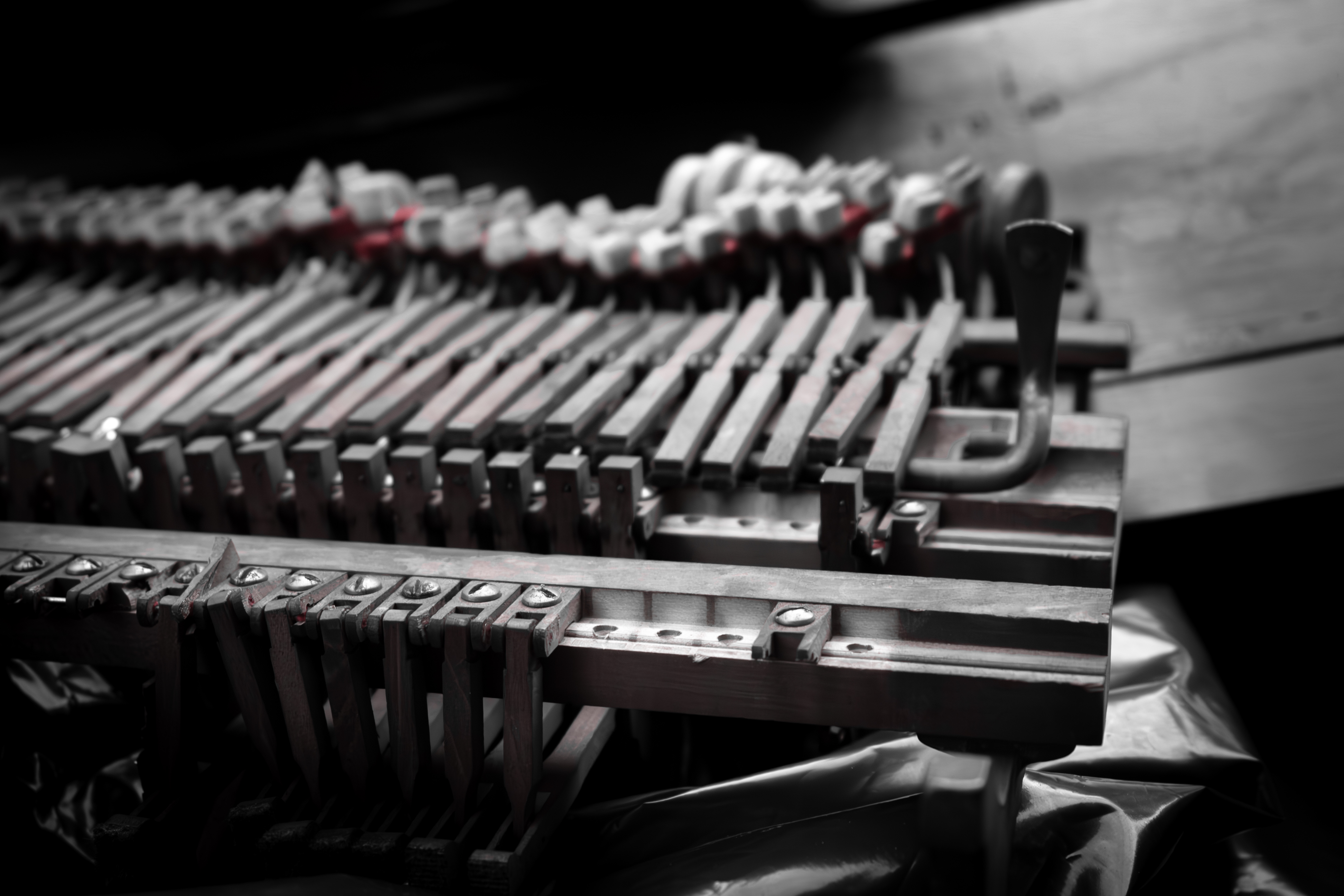 dead piano