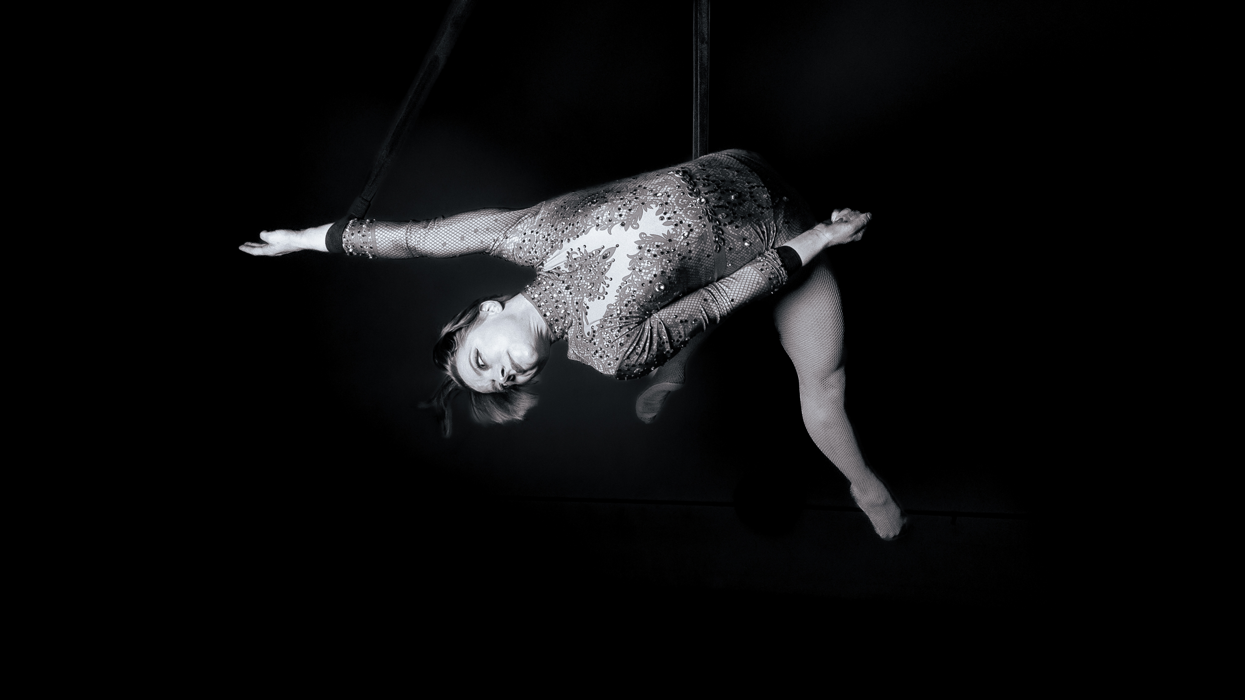 portrait of Alisa Mae - Circus Aerialist Performer