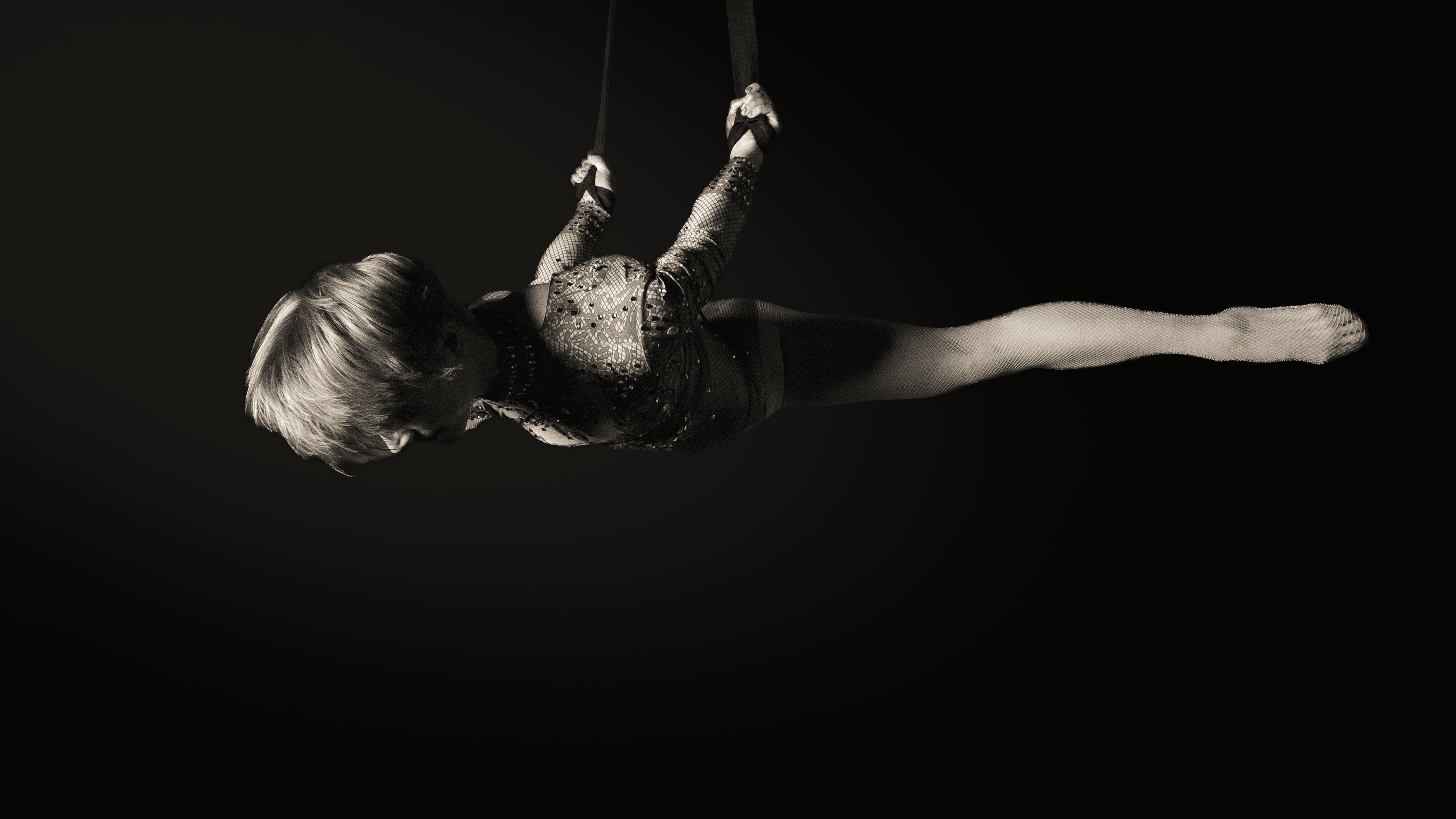 portrait of Alisa Mae - Circus Aerialist Performer